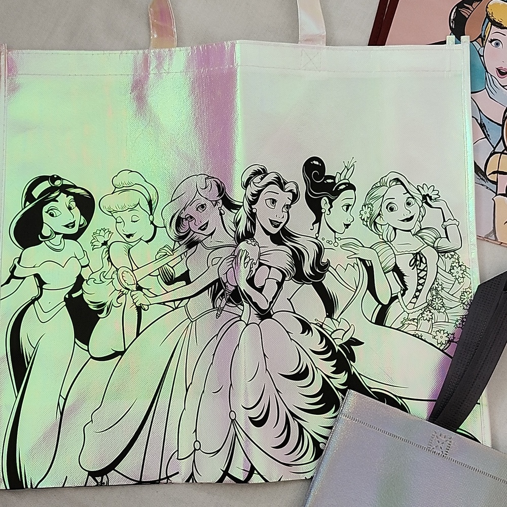Set of Disney Princess Reusable Totes with a Bonus Silver Tote - Picture 3 of 16